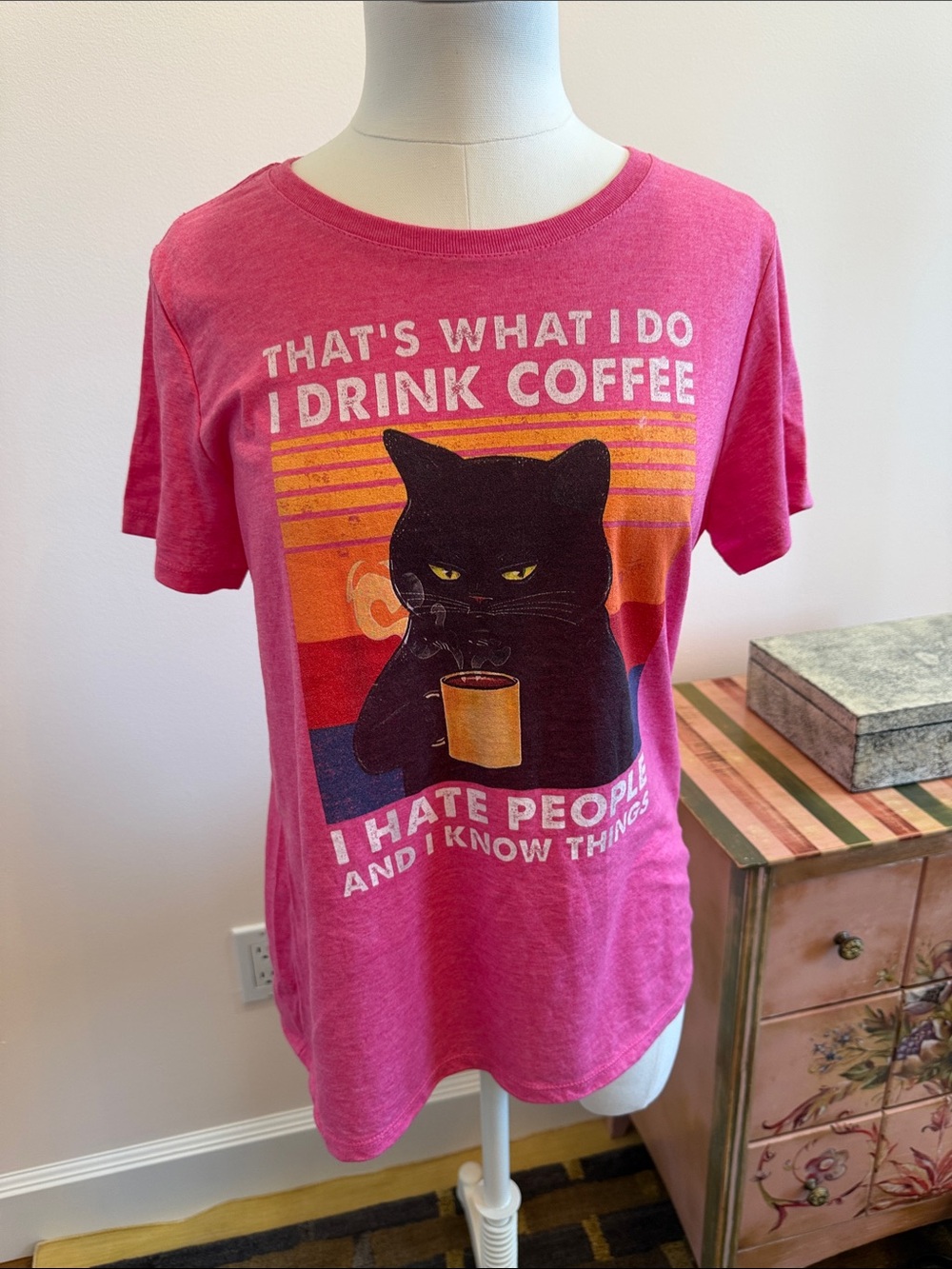 Brand new Cat Tshirt Bevwr Worn
